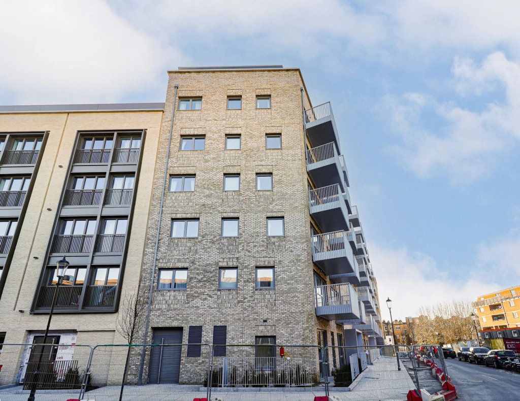 1 bedroom apartments/flats for sale in Portobello Rd, Notting Hill - W10 view 7