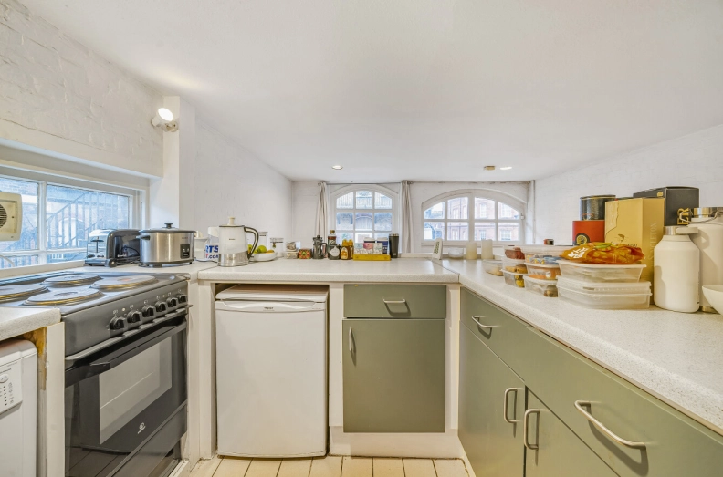1 bedroom apartments/flats for sale in Kensington Court Mews, Kensington - W8 view 12