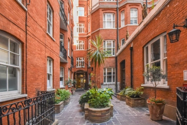 Westminster Palace Gardens, Artillery Row SW1P image 14