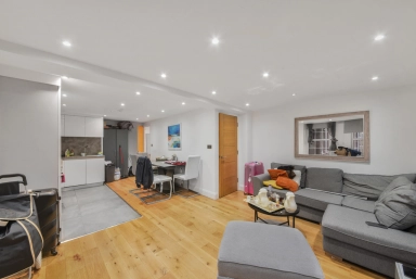 Edgware Road, Paddington - W2 view 2