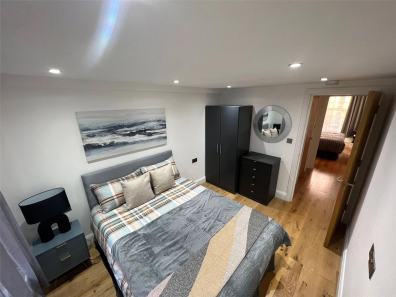 3 bedrooms apartments/flats to sale in Edgware Road, Paddington-image 5