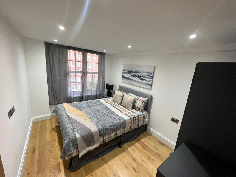 3 bedrooms apartments/flats to sale in Edgware Road, Paddington-image 4
