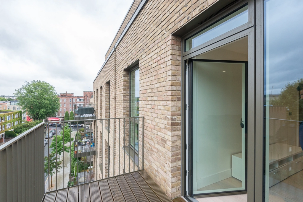 1 bedroom apartments/flats for sale in West Row, North Kensington - W10 view 3
