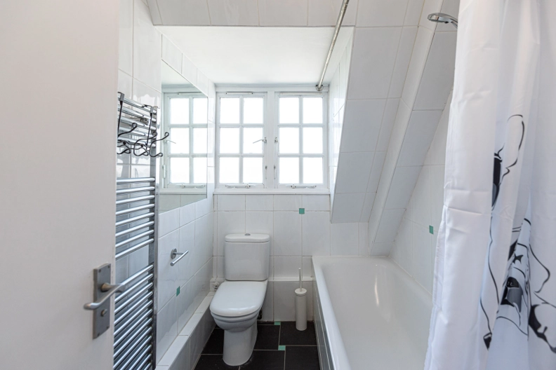 1 bedroom apartments/flats to sale in Riverside Gardens, Hammersmith-image 13