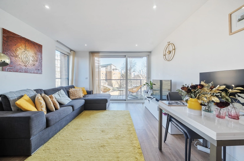 2 bedrooms apartments/flats to sale in Seafarer Way, Rotherhithe-image 2