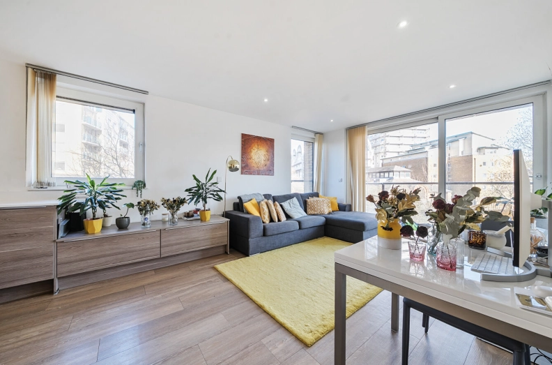 2 bedrooms apartments/flats to sale in Seafarer Way, Rotherhithe-image 3