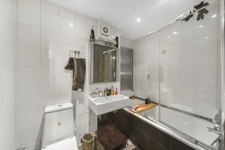 2 bedrooms apartments/flats to sale in Kensington Gardens Square, Kensington-image 13