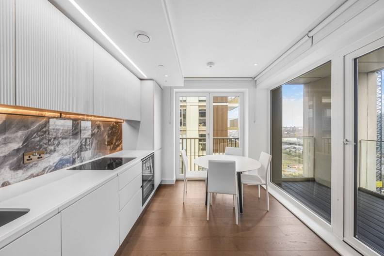2 bedrooms apartments/flats to sale in Fountain Park Way, White City-image 4