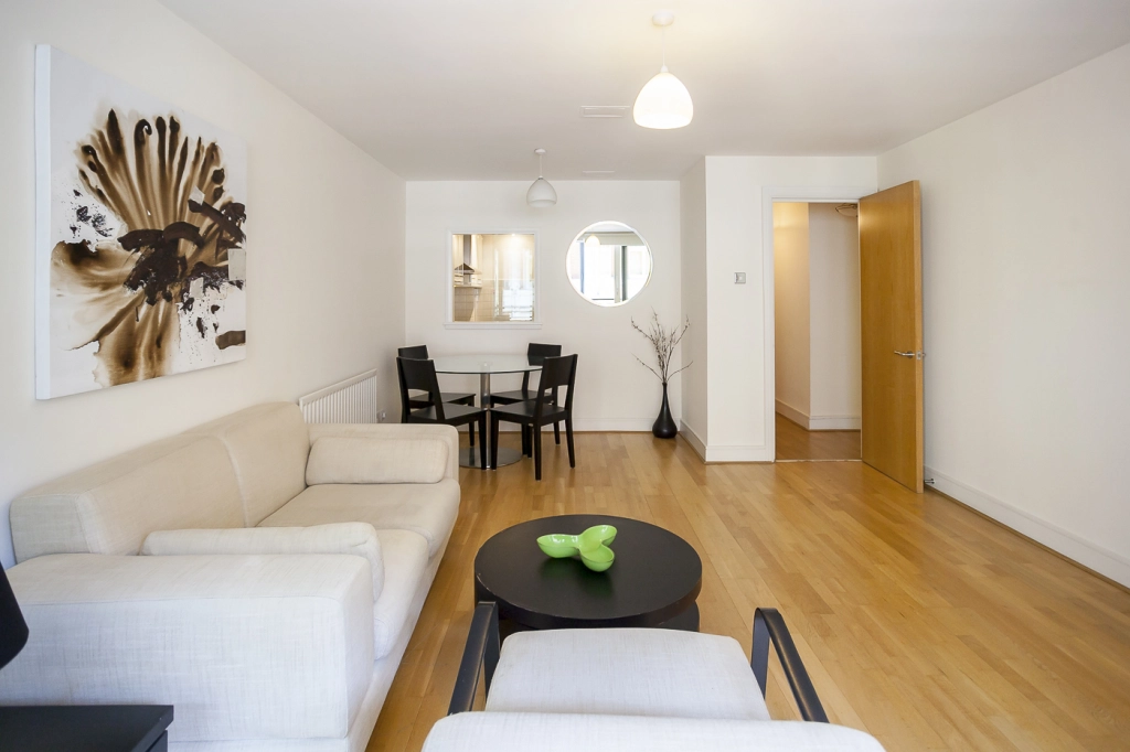 1 bedroom apartments/flats for sale in Wells Street, Fitzrovia - W1T view 3