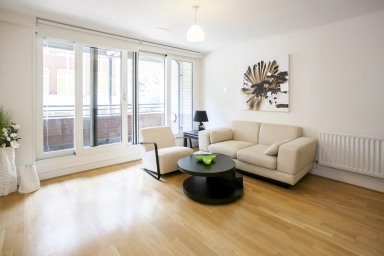 Wells Street, Fitzrovia - W1T view 2