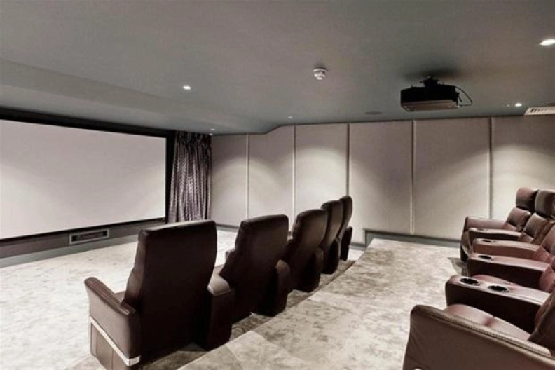 1 bedroom apartments/flats for sale in Kensington High Street, Kensington - W14 view 16