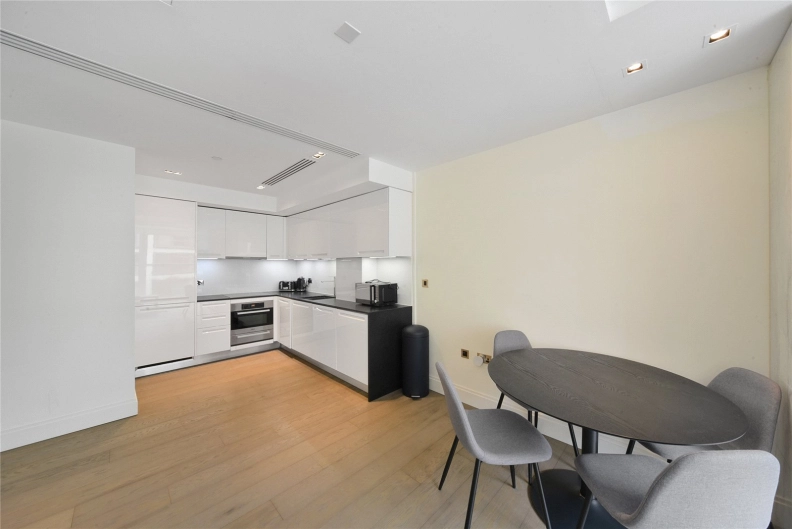 1 bedroom apartments/flats for sale in Kensington High Street, Kensington - W14 view 9