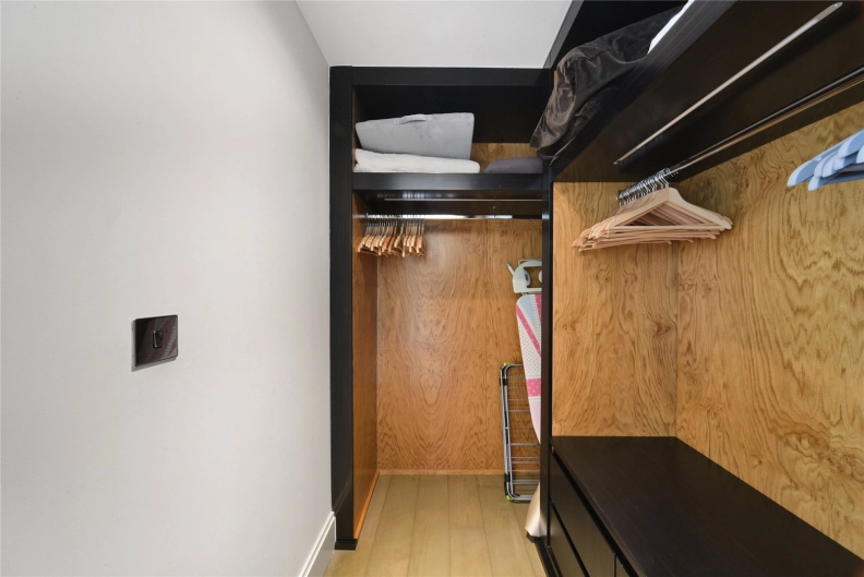 1 bedroom apartments/flats for sale in Kensington High Street, Kensington - W14 view 10