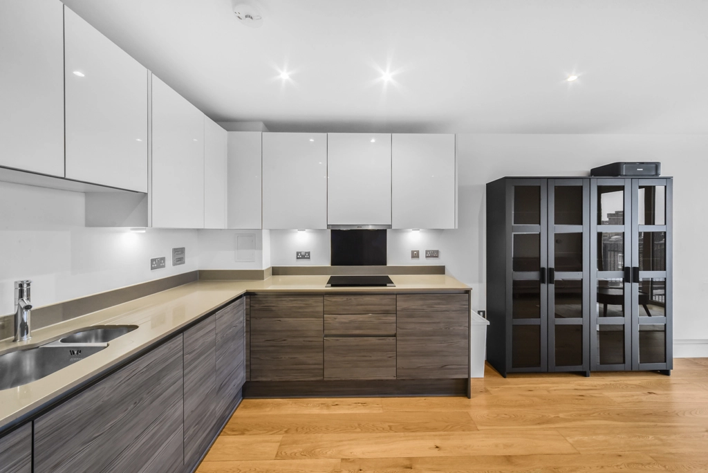 2 bedrooms apartments/flats for sale in Winchester Square, Rotherhithe - SE8 view 11