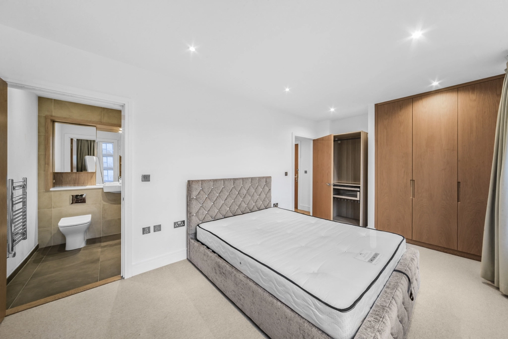 2 bedrooms apartments/flats for sale in Winchester Square, Rotherhithe - SE8 view 15