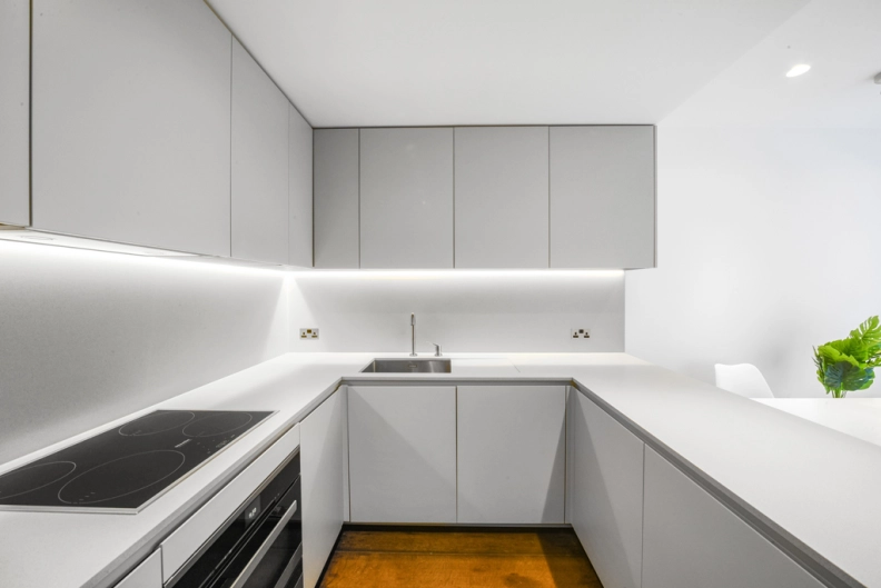 1 bedroom apartments/flats to sale in Kings Gate Walk, Belgravia-image 4