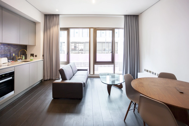 Studio apartments/flats for sale in Victoria Street, Westminster - SW1H view 2