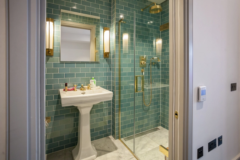 Studio apartments/flats for sale in Victoria Street, Westminster - SW1H view 6