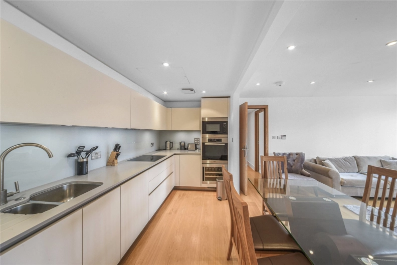 2 bedrooms apartments/flats to sale in Hyde Park Square, Paddington-image 3