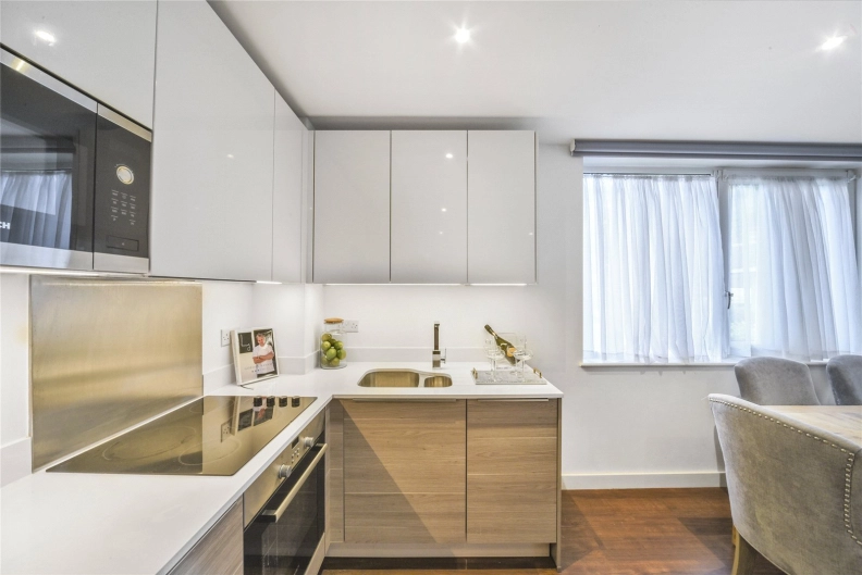 1 bedroom apartments/flats to sale in Whiting Way, Surrey Quays-image 6