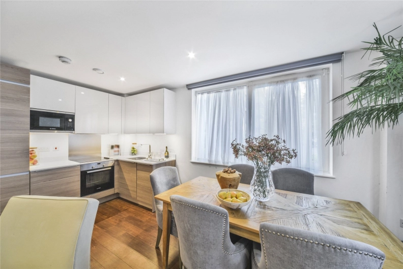 1 bedroom apartments/flats to sale in Whiting Way, Surrey Quays-image 8