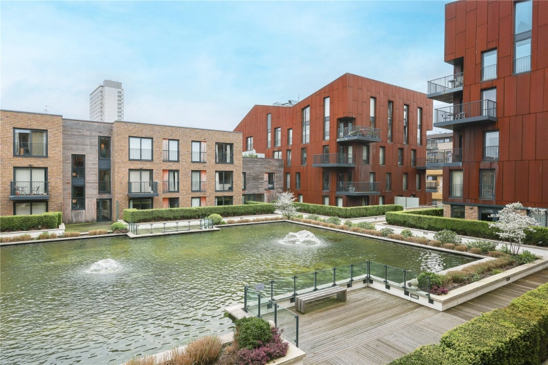 1 bedroom apartments/flats to sale in Whiting Way, Surrey Quays-image 12