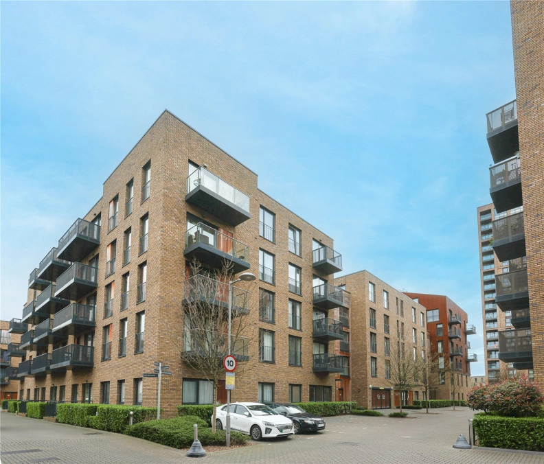 1 bedroom apartments/flats to sale in Whiting Way, Surrey Quays-image 1