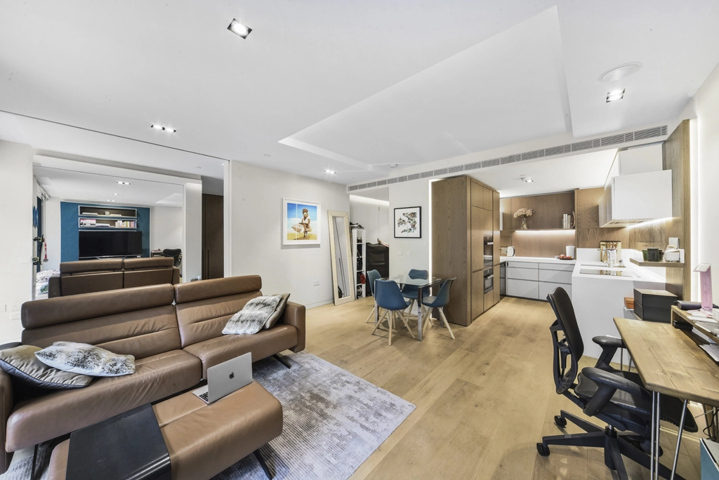 1 bedroom apartments/flats for sale in Pearson Square, Marylebone - W1T view 3