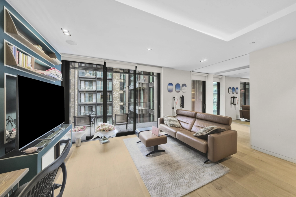 1 bedroom apartments/flats for sale in Pearson Square, Marylebone - W1T view 2