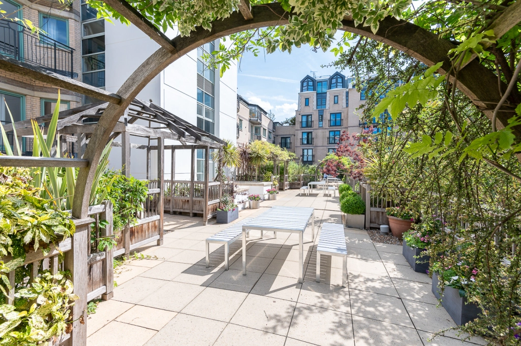 2 bedrooms apartments/flats for sale in Westbourne Grove, Notting Hill - W2 view 18