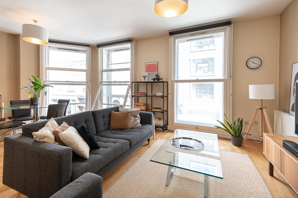 2 bedrooms apartments/flats for sale in Westbourne Grove, Notting Hill - W2 view 2