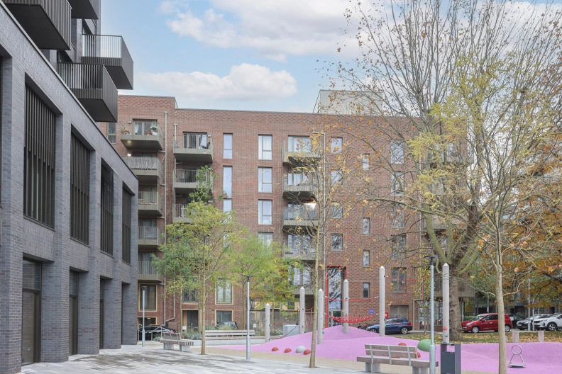 2 bedrooms apartments/flats to sale in St John’s Hill, Wandsworth-image 11