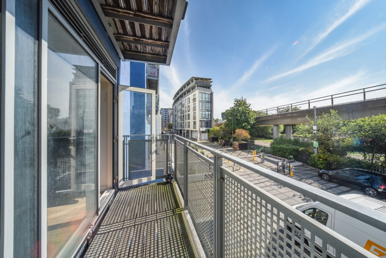 1 bedroom apartments/flats for sale in Deals Gateway, Deptford - SE13 view 8