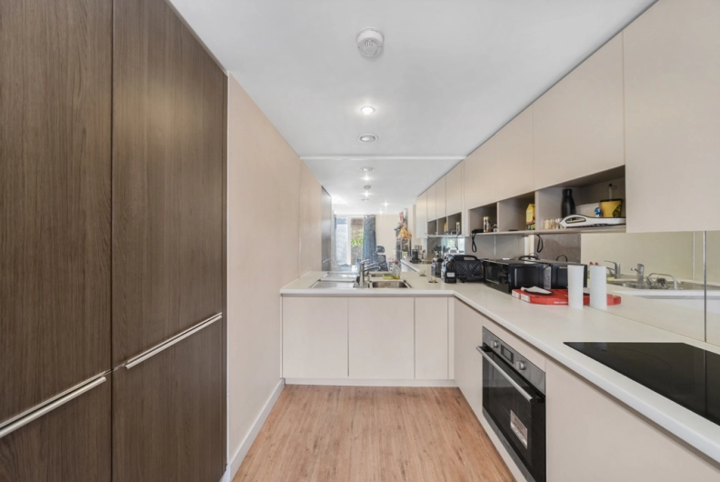 1 bedroom apartments/flats for sale in Deals Gateway, Deptford - SE13 view 4