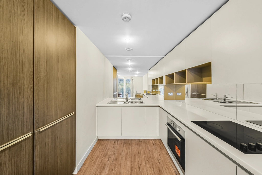 1 bedroom apartments/flats for sale in Deals Gateway, Deptford - SE13 view 5