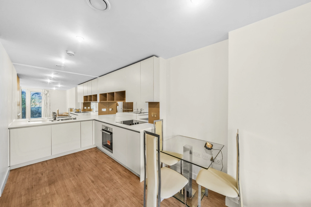 1 bedroom apartments/flats for sale in Deals Gateway, Deptford - SE13 view 9