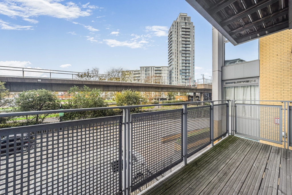 1 bedroom apartments/flats for sale in Deals Gateway, Deptford - SE13 view 8