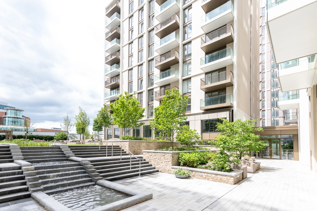 2 bedrooms apartments/flats for sale in Fountain Park Way, White City - W12 view 13