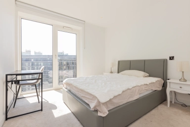 Fountain Park Way, White City - W12 view 5