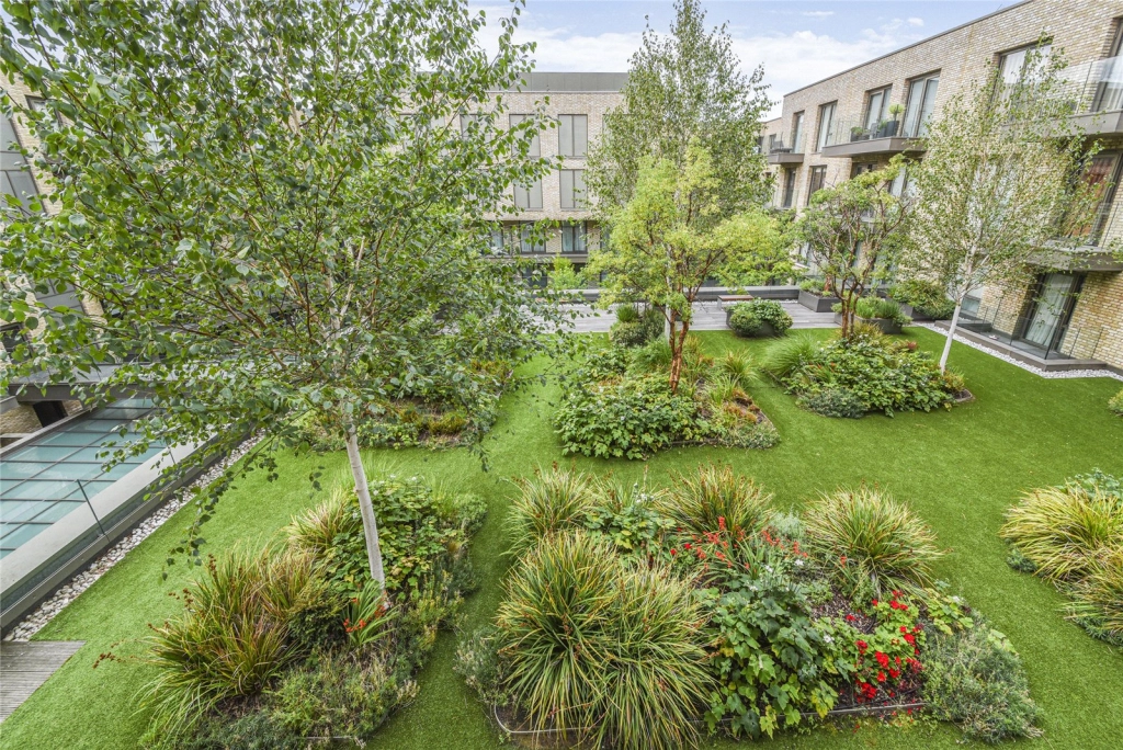 1 bedroom apartments/flats for sale in Crisp Road, Hammersmith - W6 view 8