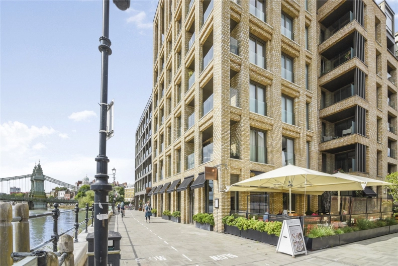 1 bedroom apartments/flats to sale in Crisp Road, Hammersmith-image 1
