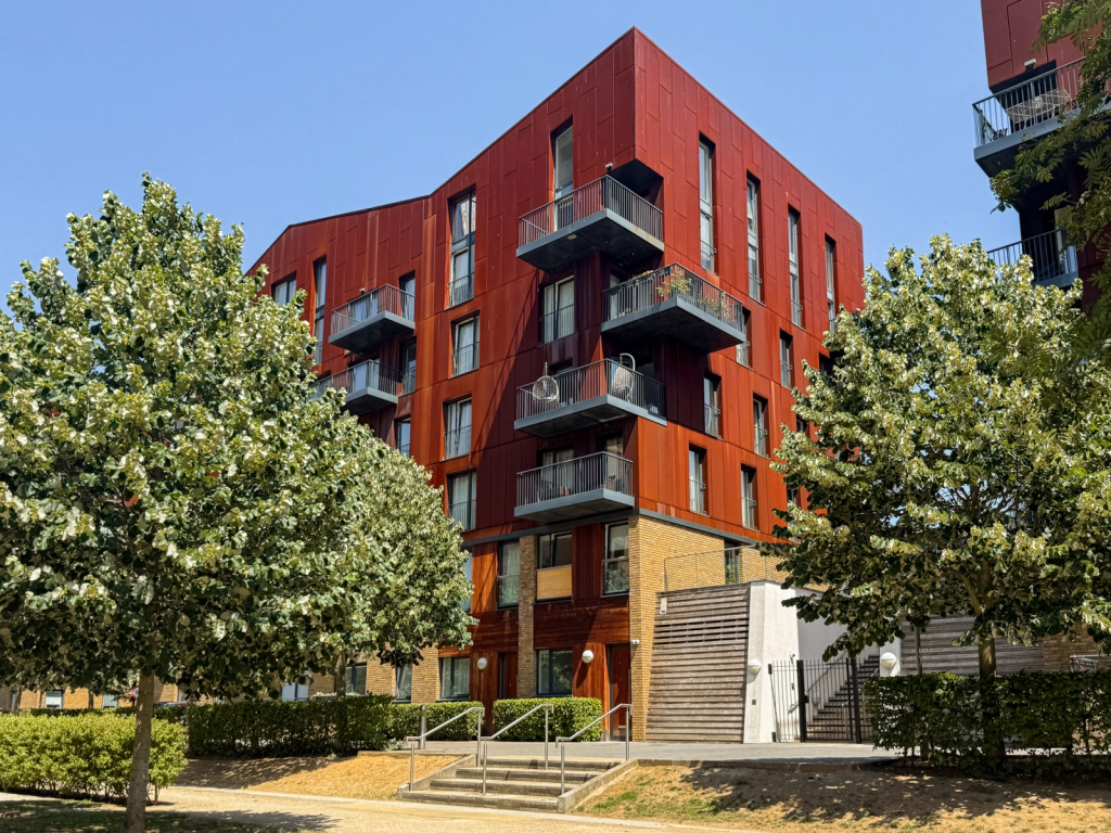 3 bedrooms apartments/flats for sale in Whiting Way, Surrey Quays - SE16 view 8