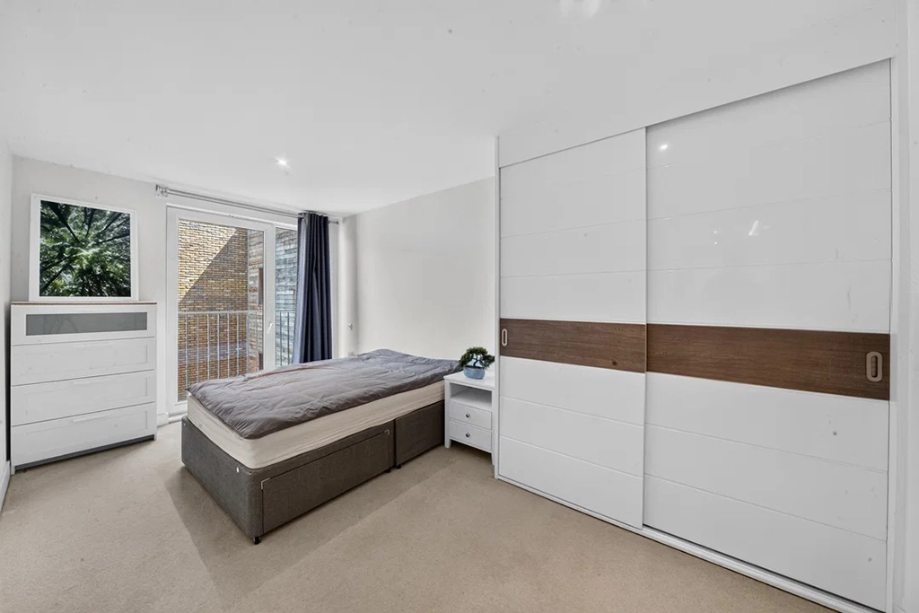 3 bedrooms apartments/flats for sale in Whiting Way, Surrey Quays - SE16 view 5
