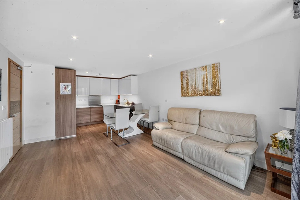3 bedrooms apartments/flats for sale in Whiting Way, Surrey Quays - SE16 view 7