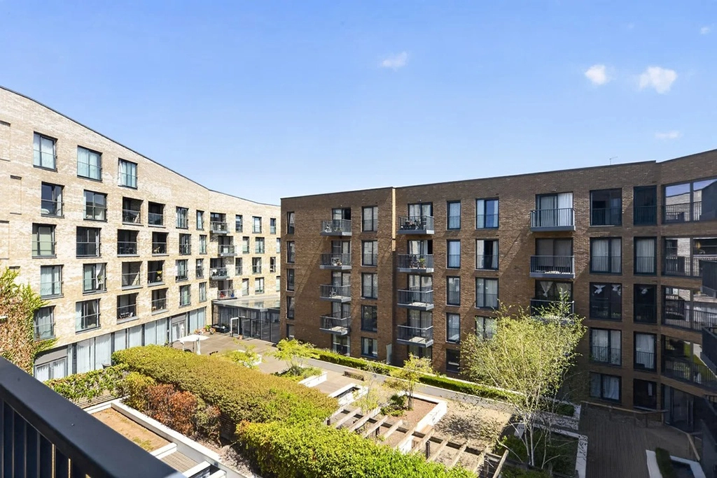 3 bedrooms apartments/flats for sale in Whiting Way, Surrey Quays - SE16 view 16