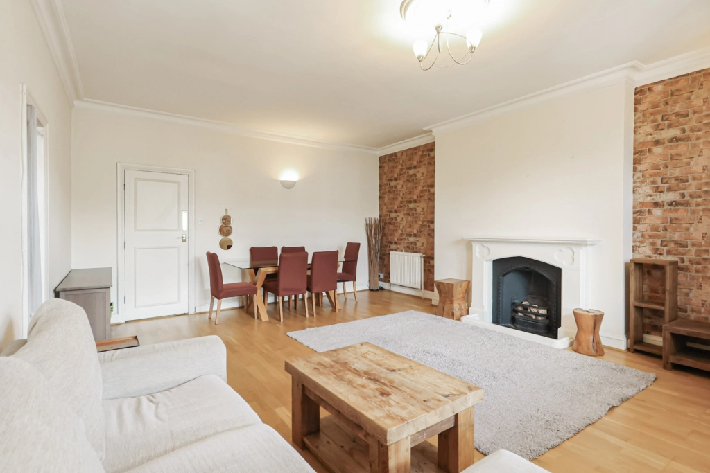 2 bedrooms apartments/flats for sale in Holland Road, Shepherds Bush - W14 view 2