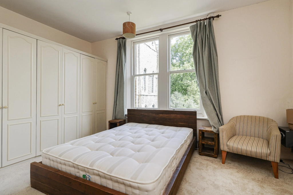 2 bedrooms apartments/flats for sale in Holland Road, Shepherds Bush - W14 view 5