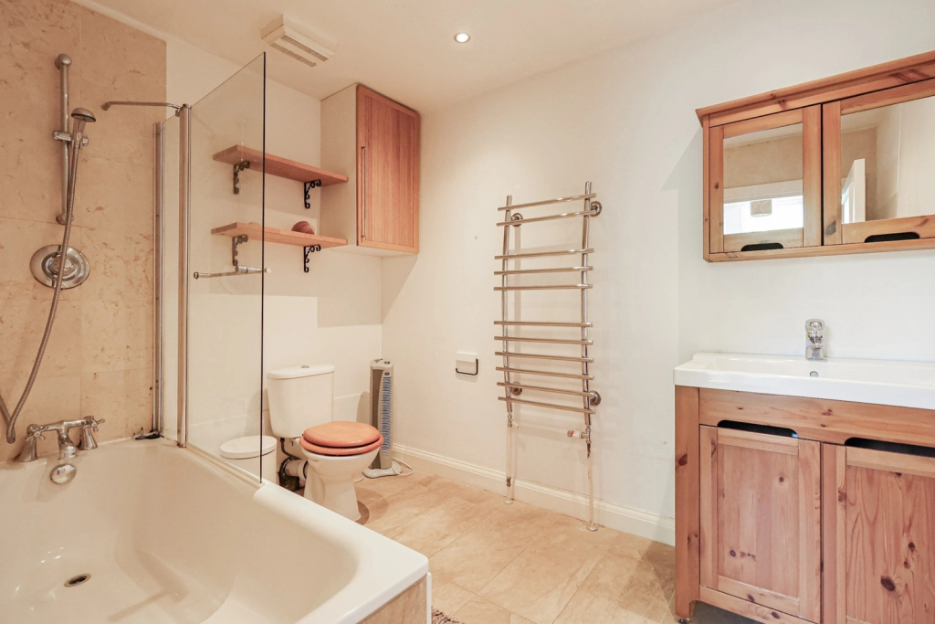 2 bedrooms apartments/flats for sale in Holland Road, Shepherds Bush - W14 view 7