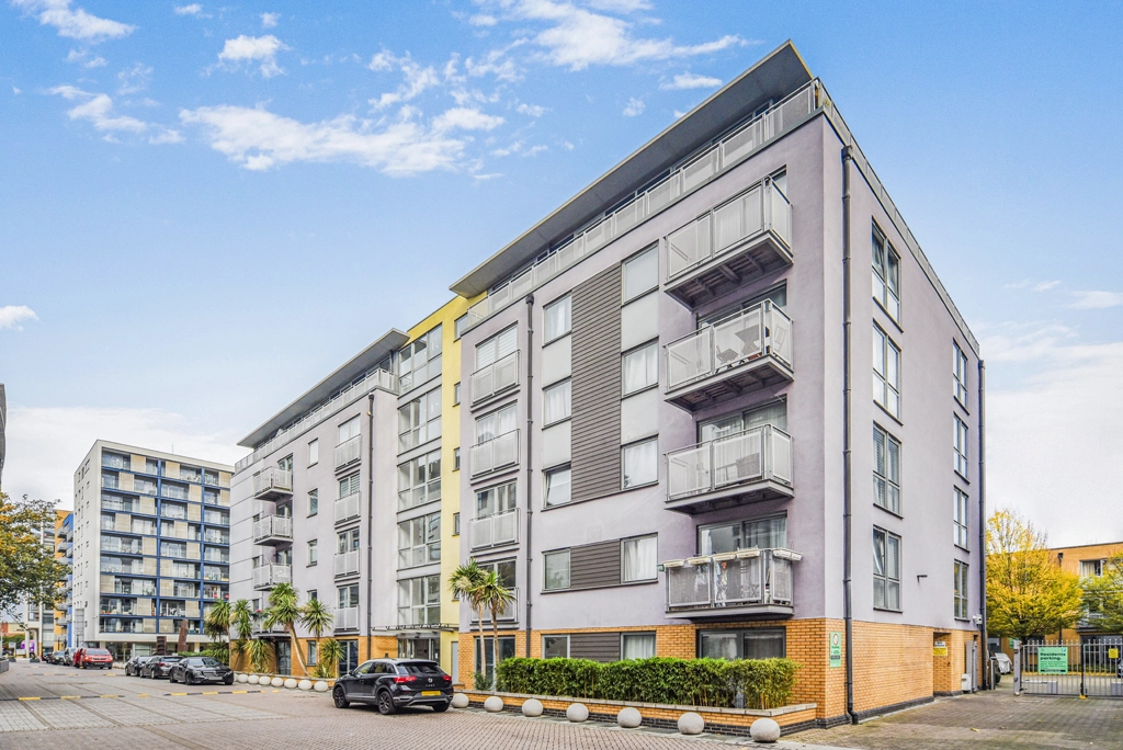 Studio apartments/flats for sale in Deals Gateway, Deptford - SE13 view 1