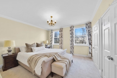 Holland Park Avenue, Shepherd's Bush - W11 view 4